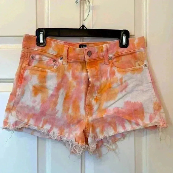 EUC GAP Cheeky Short in orange tie dye. Size 8/29 - Picture 1 of 6